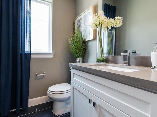 310 Jensen Drive, Houston, TX 77020