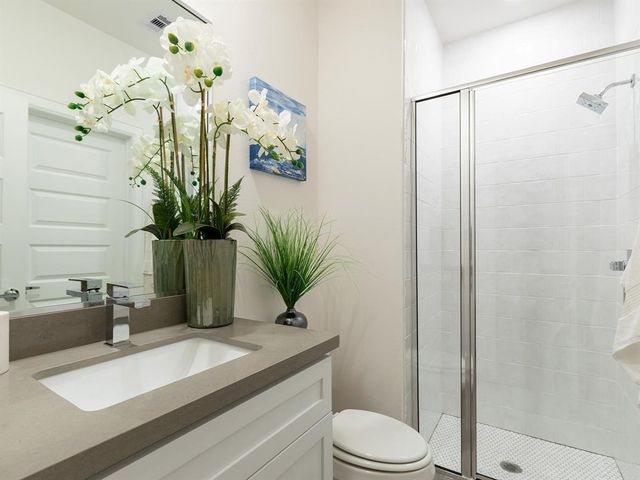 310 Jensen Drive, Houston, TX 77020