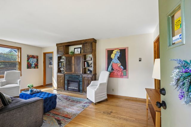 2014 Warden Dr, Nashville, TN 37216