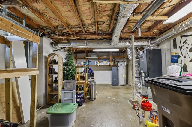 2014 Warden Dr, Nashville, TN 37216