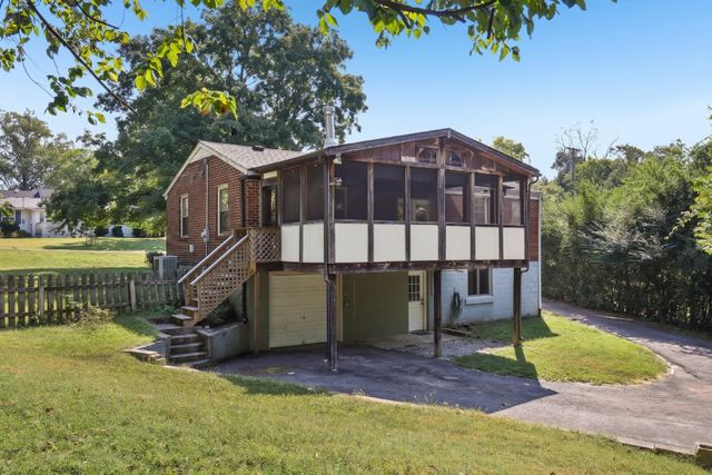 2014 Warden Dr, Nashville, TN 37216