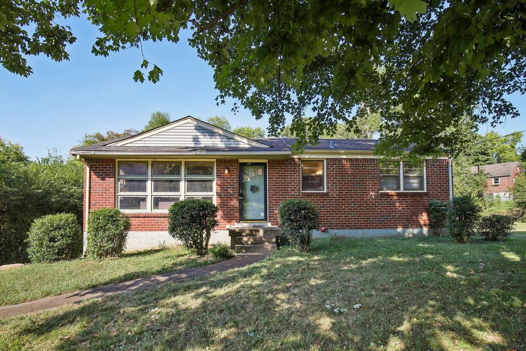 2014 Warden Dr, Nashville, TN 37216