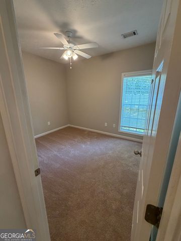 105 Creekside Drive, Lagrange, GA 30240