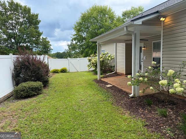 105 Creekside Drive, Lagrange, GA 30240
