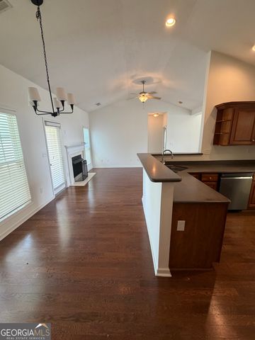 105 Creekside Drive, Lagrange, GA 30240