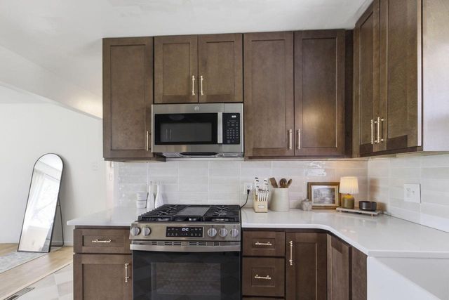 4625 N 74th STREET, Milwaukee, WI 53218