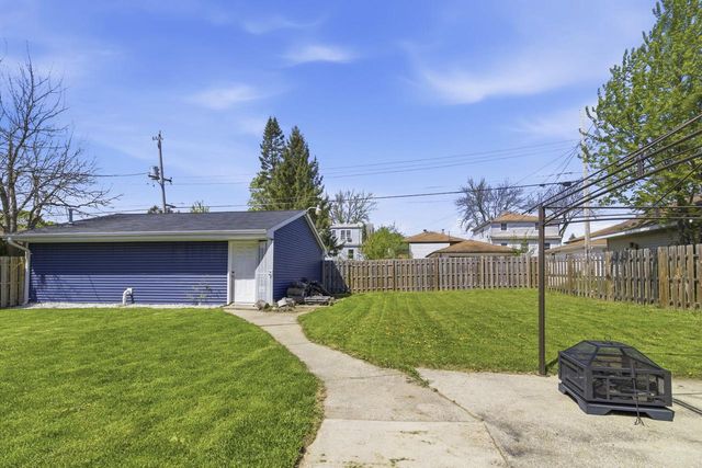 4625 N 74th STREET, Milwaukee, WI 53218