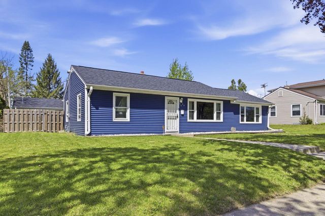4625 N 74th STREET, Milwaukee, WI 53218