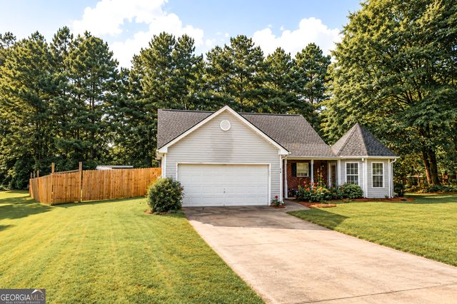 516 Cambridge Way, Loganville, GA 30052