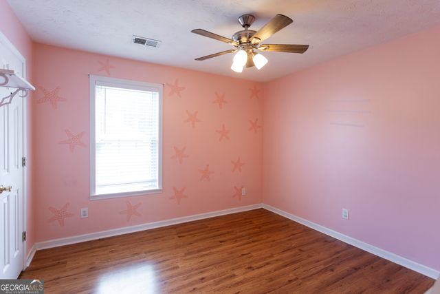 516 Cambridge Way, Loganville, GA 30052
