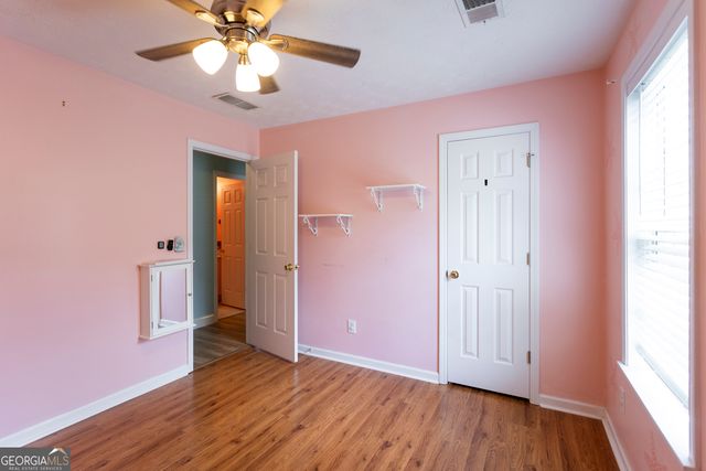 516 Cambridge Way, Loganville, GA 30052
