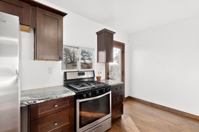 98 Rancho Pequenos Way NW, Albuquerque, NM 87107