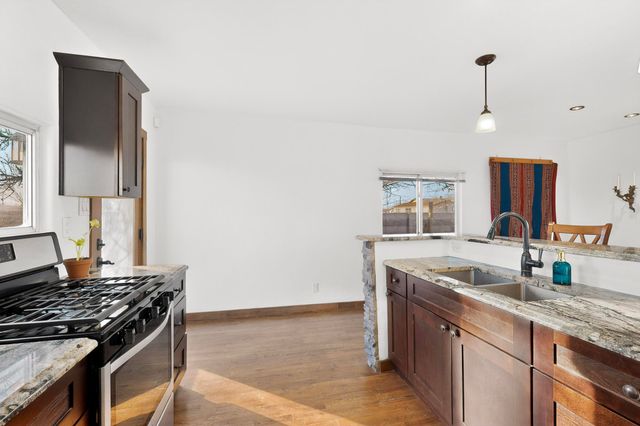 98 Rancho Pequenos Way NW, Albuquerque, NM 87107