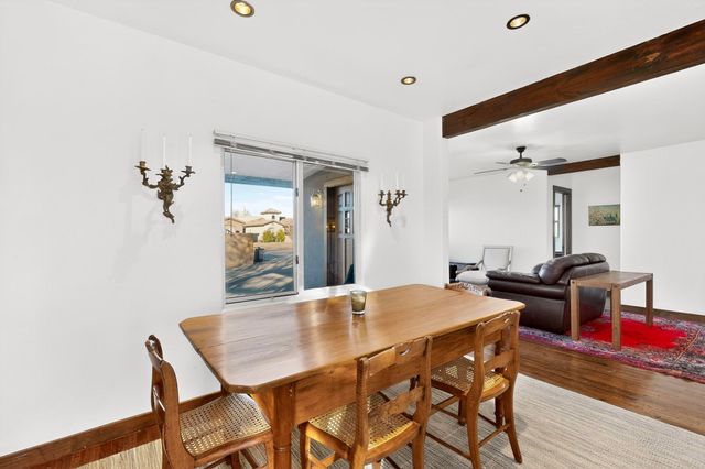 98 Rancho Pequenos Way NW, Albuquerque, NM 87107