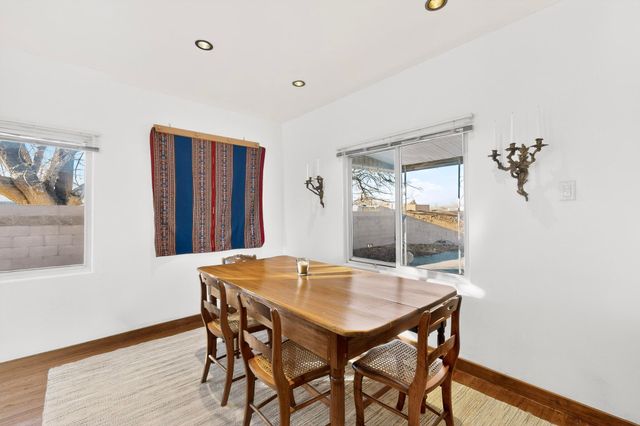 98 Rancho Pequenos Way NW, Albuquerque, NM 87107