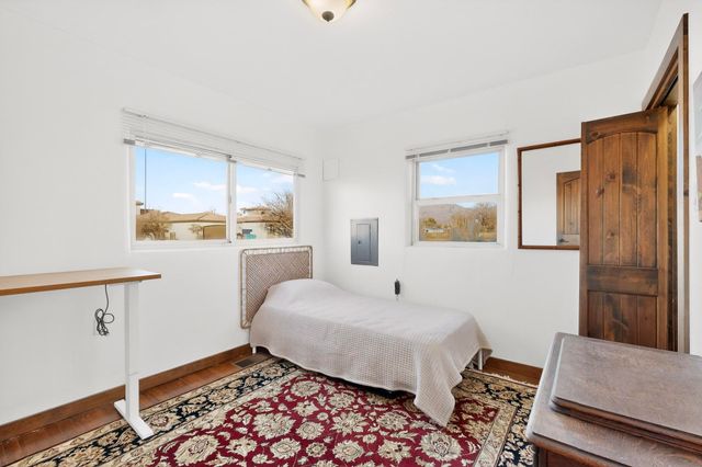 98 Rancho Pequenos Way NW, Albuquerque, NM 87107