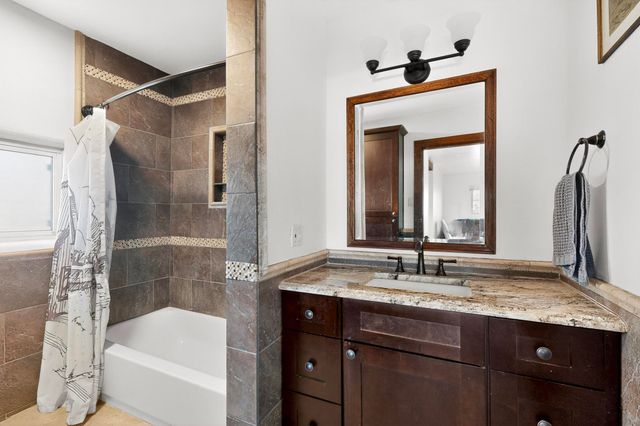 98 Rancho Pequenos Way NW, Albuquerque, NM 87107