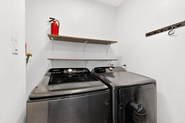 98 Rancho Pequenos Way NW, Albuquerque, NM 87107