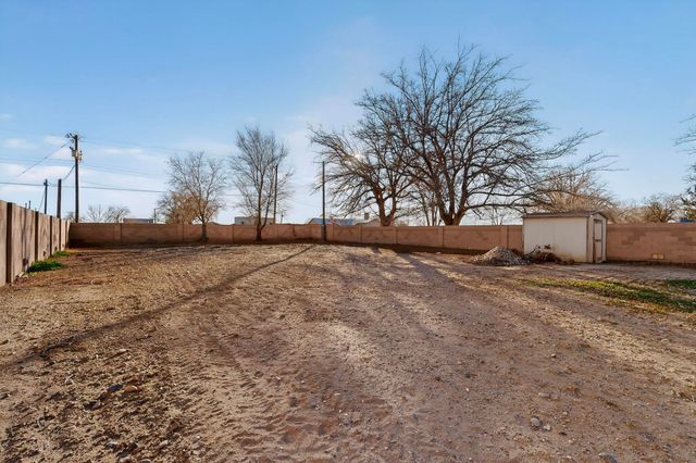 98 Rancho Pequenos Way NW, Albuquerque, NM 87107