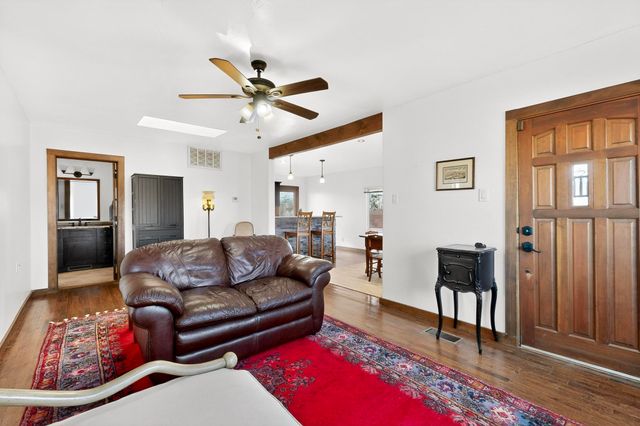 98 Rancho Pequenos Way NW, Albuquerque, NM 87107