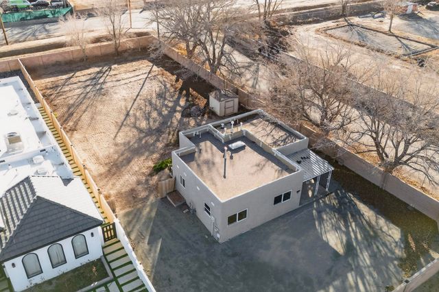 98 Rancho Pequenos Way NW, Albuquerque, NM 87107