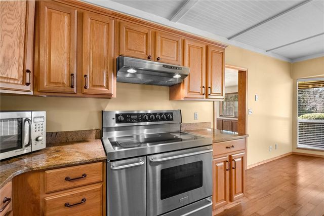 18960 Coppermine Road, Rogers, AR 72756