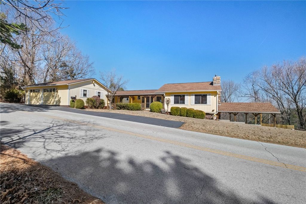 18960 Coppermine Road, Rogers, AR 72756