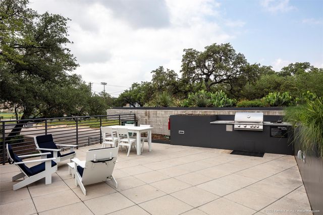 900 S 1st ST 416, Austin, TX 78704