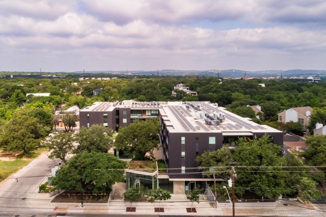900 S 1st ST 416, Austin, TX 78704