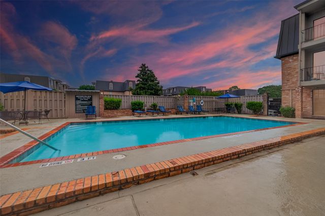 2400 N Braeswood Boulevard 129, Houston, TX 77030