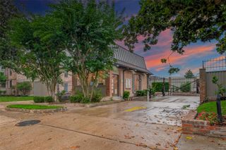 2400 N Braeswood Boulevard 129, Houston, TX 77030