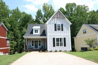 463 Evans Dr, Tullahoma, TN 37388