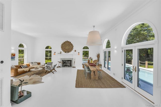 68 S Howells Point Road, Bellport Village, NY 11713