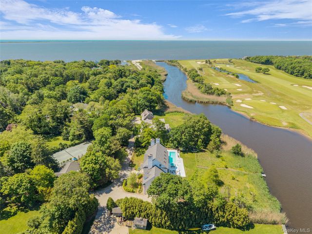 68 S Howells Point Road, Bellport Village, NY 11713