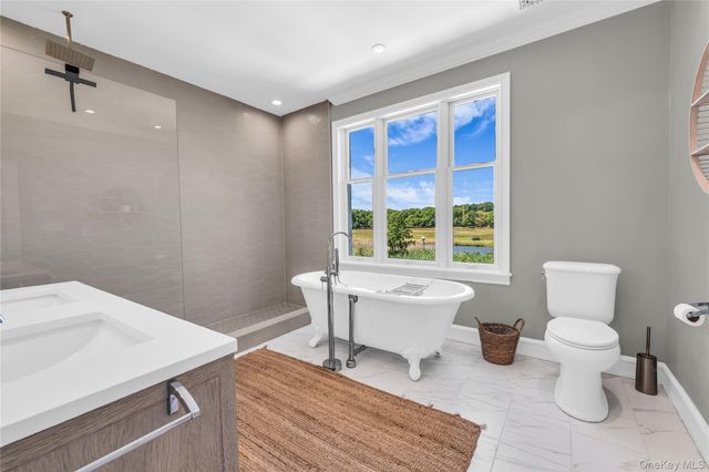 68 S Howells Point Road, Bellport Village, NY 11713
