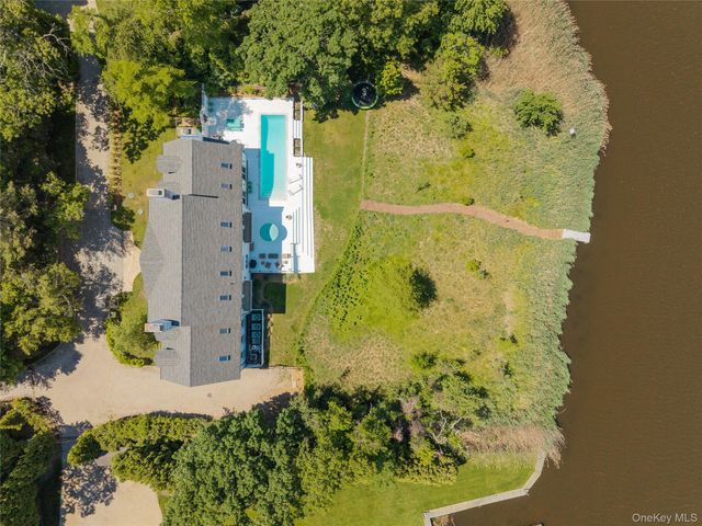 68 S Howells Point Road, Bellport Village, NY 11713