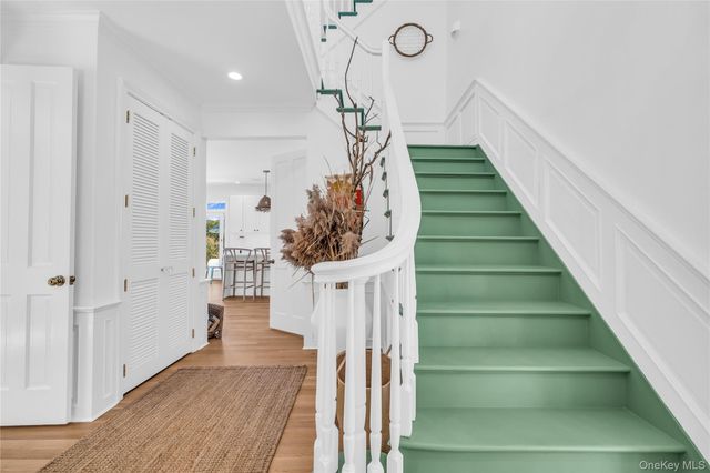 68 S Howells Point Road, Bellport Village, NY 11713