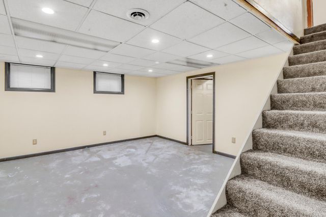 306 21 Street S, Fargo, ND 58103