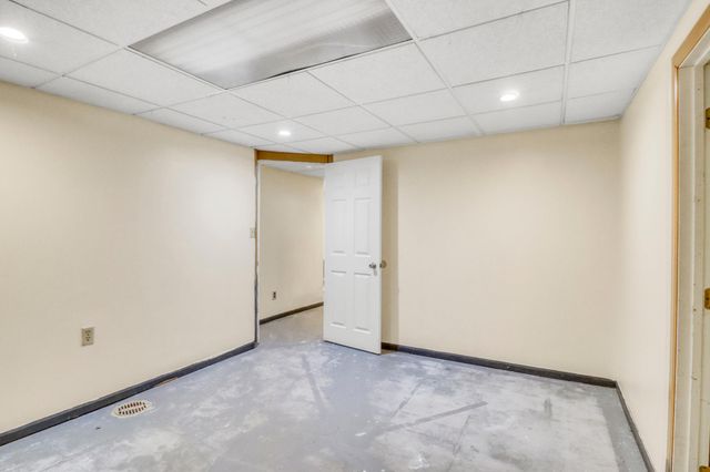 306 21 Street S, Fargo, ND 58103