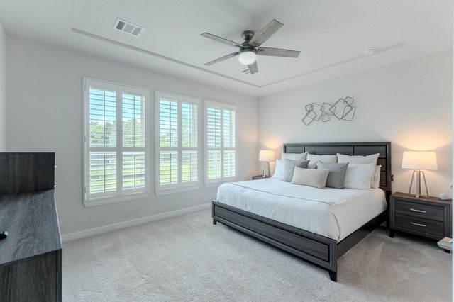 65 Sunrise Crest Trl, Tomball, TX 77375
