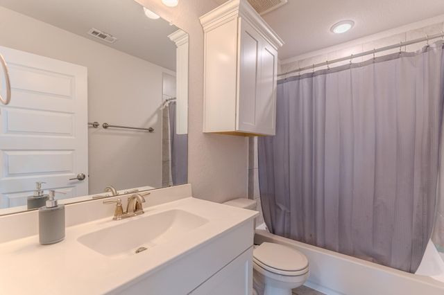 65 Sunrise Crest Trl, Tomball, TX 77375