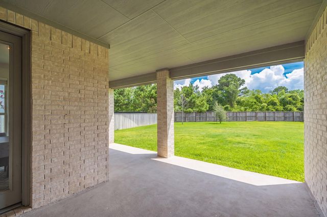 65 Sunrise Crest Trl, Tomball, TX 77375