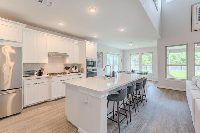 65 Sunrise Crest Trl, Tomball, TX 77375