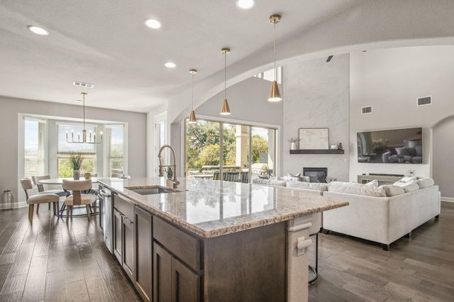 320 Mary Elise WAY, Austin, TX 78737
