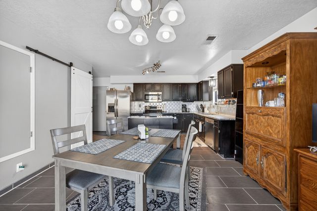 4901 Chromium Drive NE, Rio Rancho, NM 87124