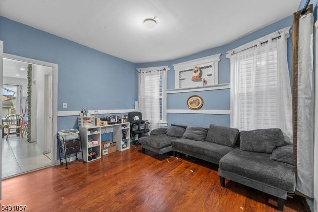 733 Jackson Ave, Elizabeth City, NJ 07201