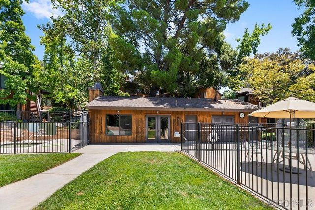 2157 Arnold Way 324, Alpine, CA 91901