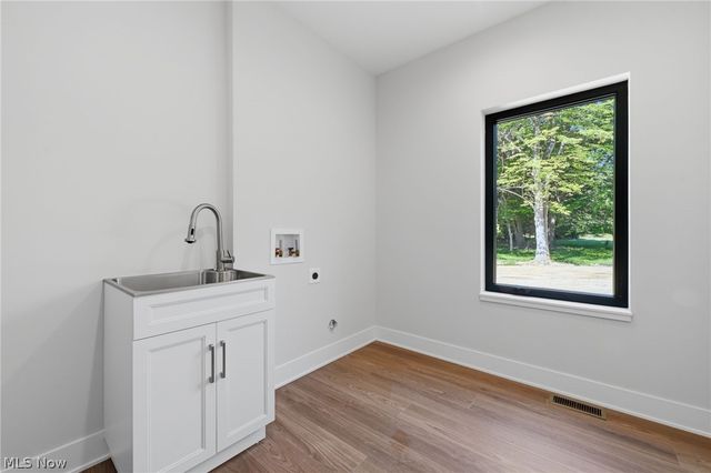 3880 Brainard Road, Orange, OH 44122
