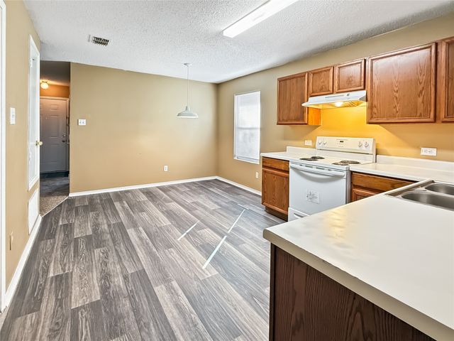 745 Grambling Drive, Dallas, TX 75241