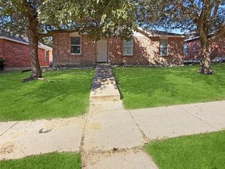 745 Grambling Drive, Dallas, TX 75241